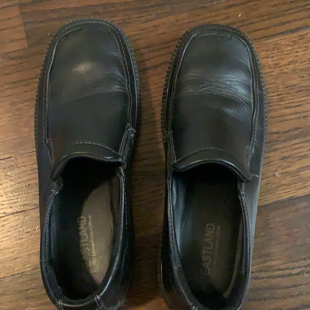 Boys dress shoes in black